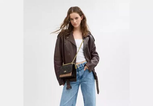Coach Klare Crossbody Bag In Blocked Signature Canvas-Color: Signature canvas/Gold/Walnut/Tan - Image 2